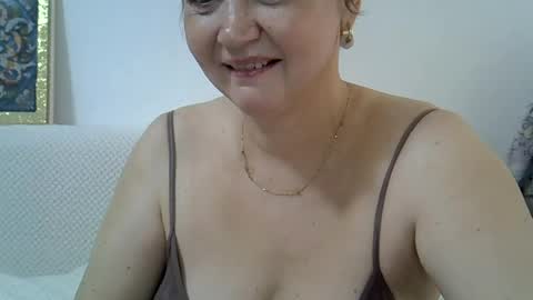 Snapshot of golden_kessie chatting on 9, 7, 2026 golden_kessie online show from 9, 7, 2026
