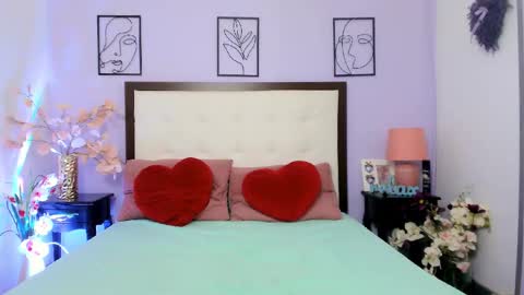 Snapshot of golden_kittyy chatting on 15, 10, 2025 Kitty online show from 15, 10, 2025