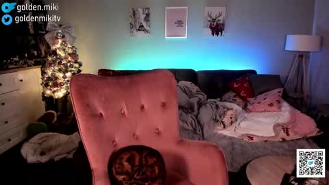 Snapshot of golden_miki chatting on 30, 12, 2024 Shy in the streets but a freak in the sheets online show from 30, 12, 2024