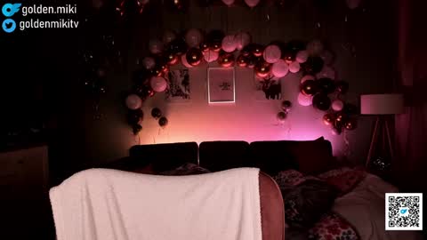 Snapshot of golden_miki chatting on 15, 1, 2025 Shy in the streets but a freak in the sheets online show from 15, 1, 2025