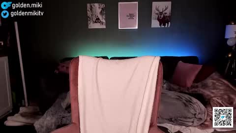 Snapshot of golden_miki chatting on 25, 1, 2025 Shy in the streets but a freak in the sheets online show from 25, 1, 2025