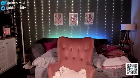 Snapshot of golden_miki chatting on 13, 2, 2025 Shy in the streets but a freak in the sheets online show from 13, 2, 2025