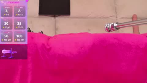 Snapshot of goldenboy69bsx chatting on 7, 1, 2026 Goldenboy69 online show from 7, 1, 2026