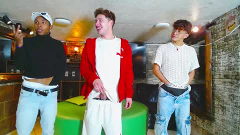 GOLDENJOI online show from 2, 12, 2024