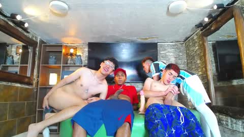 GOLDENJOI online show from 6, 1, 2025