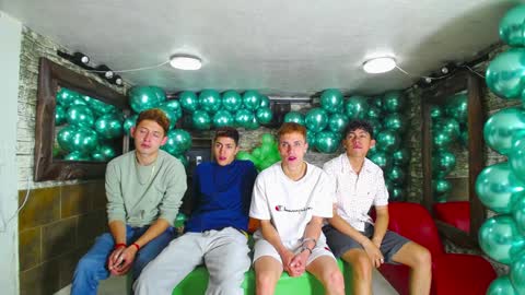 GOLDENJOI online show from 28, 1, 2025