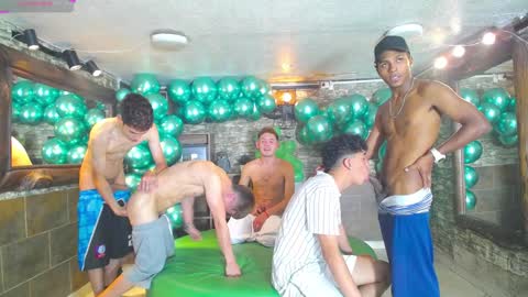 GOLDENJOI online show from 4, 2, 2025