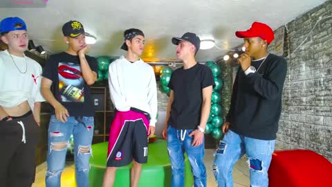 GOLDENJOI online show from 8, 2, 2025