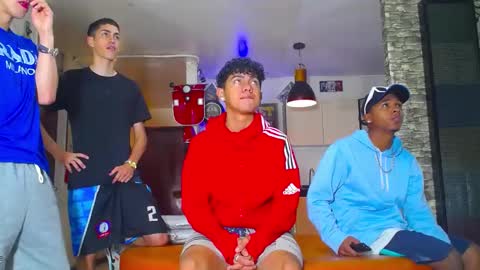 GOLDENJOI online show from 22, 2, 2025