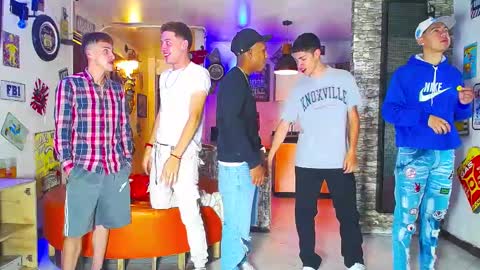 GOLDENJOI online show from 26, 2, 2025