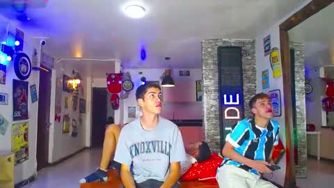 GOLDENJOI online show from 9, 3, 2025