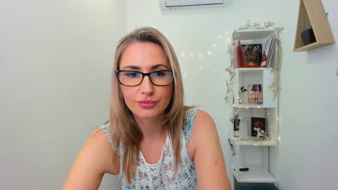 Olivia online show from 22, 12, 2024