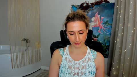 Olivia online show from 30, 12, 2024