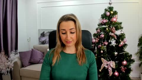 Snapshot of goldenlighte chatting on 8, 1, 2025 Olivia online show from 8, 1, 2025