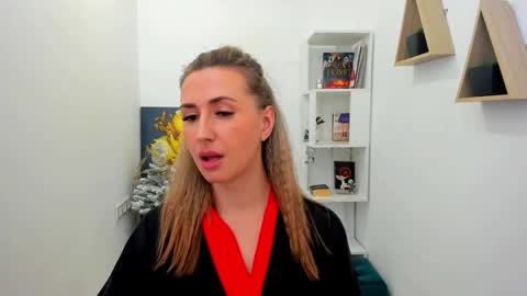 Snapshot of goldenlighte chatting on 10, 1, 2025 Olivia online show from 10, 1, 2025