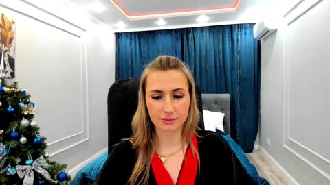 Snapshot of goldenlighte chatting on 13, 1, 2025 Olivia online show from 13, 1, 2025