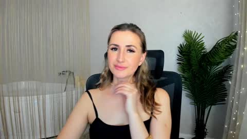 Snapshot of goldenlighte chatting on 15, 1, 2025 Olivia online show from 15, 1, 2025