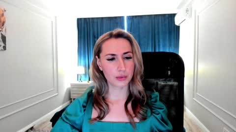 Snapshot of goldenlighte chatting on 6, 2, 2025 Olivia online show from 6, 2, 2025