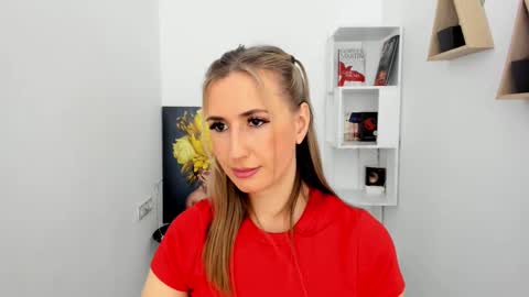Snapshot of goldenlighte chatting on 13, 2, 2025 Olivia online show from 13, 2, 2025
