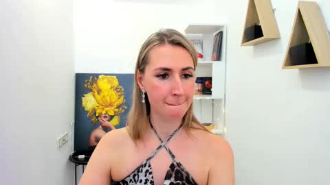 Snapshot of goldenlighte chatting on 17, 2, 2025 Olivia online show from 17, 2, 2025