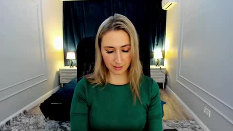 Snapshot of goldenlighte chatting on 23, 2, 2025 Olivia online show from 23, 2, 2025