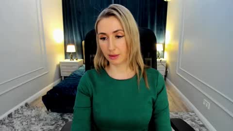 Snapshot of goldenlighte chatting on 23, 2, 2025 Olivia online show from 23, 2, 2025