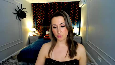 Snapshot of goldenlighte chatting on 18, 10, 2025 Olivia online show from 18, 10, 2025