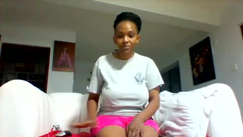 Snapshot of goldenmusexo chatting on 6, 7, 2026 goldenmusexo online show from 6, 7, 2026