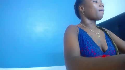 goldenn_ass1 online show from 27, 2, 2025