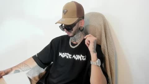 Snapshot of goldens_boy chatting on 15, 9, 2025 Goldens Boy online show from 15, 9, 2025