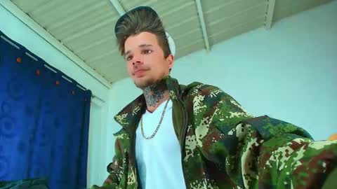 Goldy Loyal93 online show from 14, 9, 2025