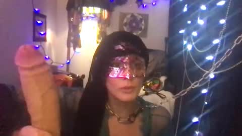 goldynsilvyrempress online show from 24, 5, 2026