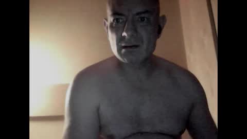 Snapshot of gonzalobilbaogon chatting on 8, 12, 2024 gonzalo online show from 8, 12, 2024