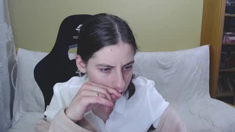 Snapshot of good__night chatting on 9, 3, 2025 Elizabeth Effie online show from 9, 3, 2025