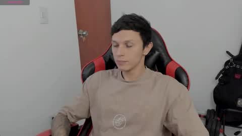 Snapshot of goodboy69i chatting on 1, 10, 2025 goodboy69i online show from 1, 10, 2025