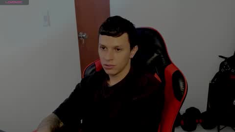 Snapshot of goodboy69i chatting on 12, 11, 2025 goodboy69i online show from 12, 11, 2025