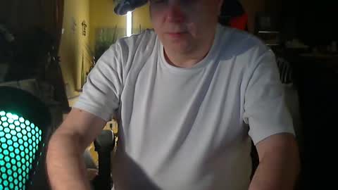 Snapshot of google5001 chatting on 5, 11, 2025 google5001 online show from 5, 11, 2025