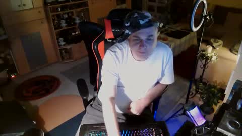 Snapshot of google5001 chatting on 16, 11, 2025 google5001 online show from 16, 11, 2025