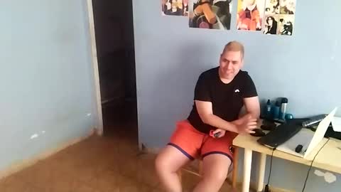 Snapshot of gorak32 chatting on 14, 4, 2026 GoraK online show from 14, 4, 2026