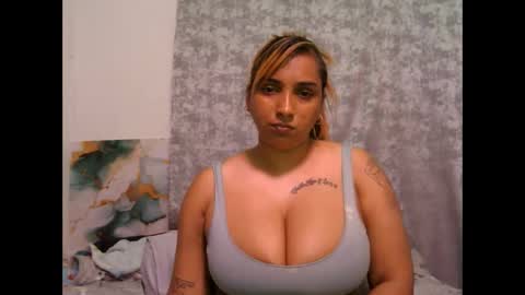 gorgeouslips10 online show from 13, 5, 2026