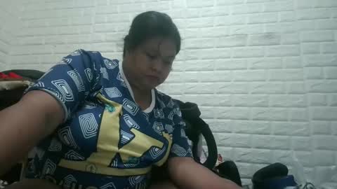 gorgeousselenaxx online show from 11, 1, 2025