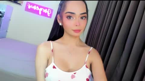 Snapshot of gorgeoustransgirl chatting on 4, 7, 2026 Emmy online show from 4, 7, 2026