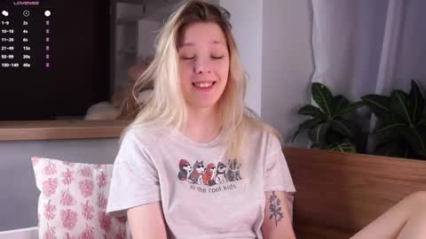 Luna online show from 5, 6, 2026