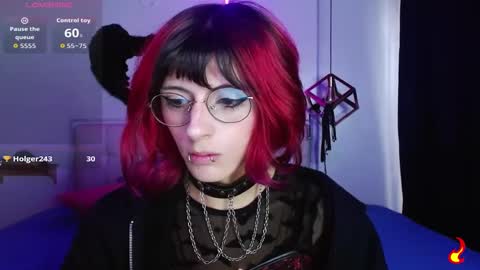 Snapshot of goth_minerva chatting on 7, 10, 2025 goth_minerva online show from 7, 10, 2025