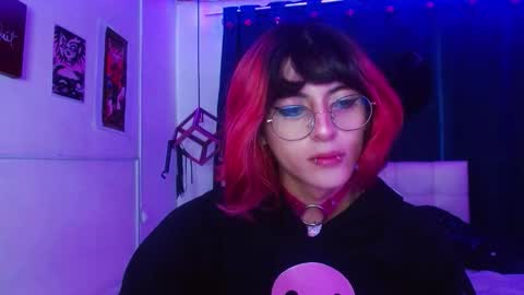 Snapshot of goth_minerva chatting on 4, 11, 2025 goth_minerva online show from 4, 11, 2025