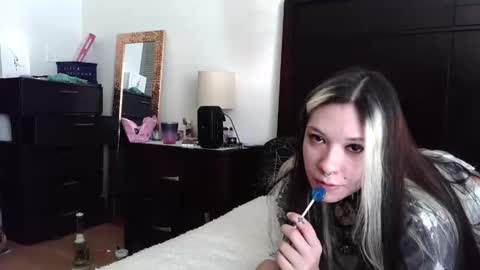 Snapshot of gothbaby305 chatting on 27, 4, 2026 gothbaby305 online show from 27, 4, 2026