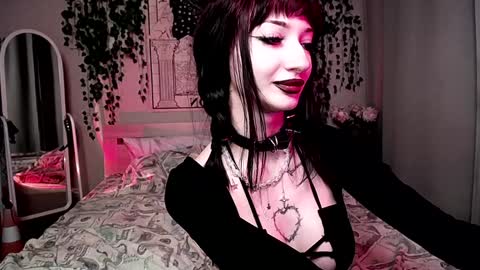 Snapshot of gothdesss chatting on 24, 12, 2024 online show from 24, 12, 2024