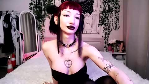 Snapshot of gothdesss chatting on 9, 2, 2025 online show from 9, 2, 2025