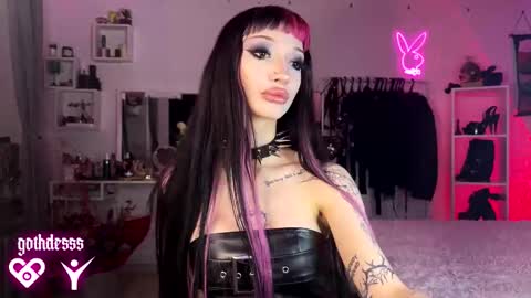    online show from 10, 3, 2026