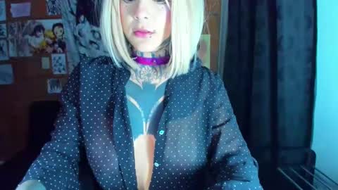 Snapshot of gothic9goddes chatting on 6, 1, 2025 GG online show from 6, 1, 2025